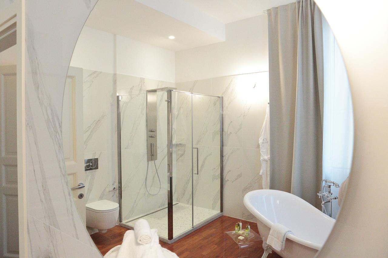 Superior Dreibettzimmer mit Bad